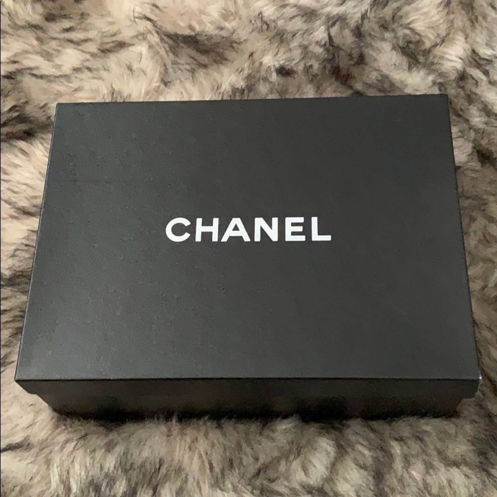 Chanel box